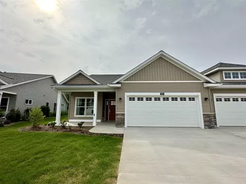 1053 Maplewood, Holland, MI 49423