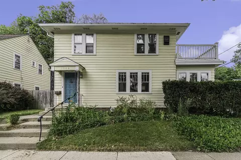 1006 Oak, Kalamazoo, MI 49008