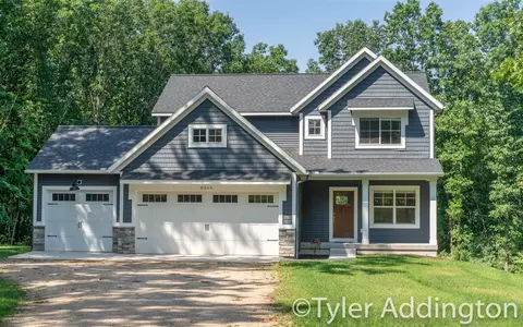 8369 Buckstone, Rockford, MI 49341
