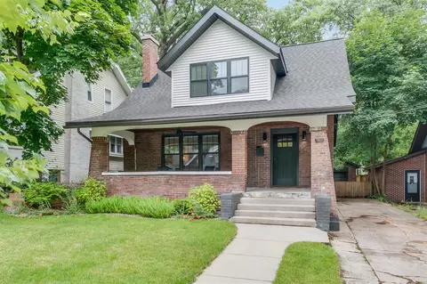 918 Calvin, Grand Rapids, MI 49506