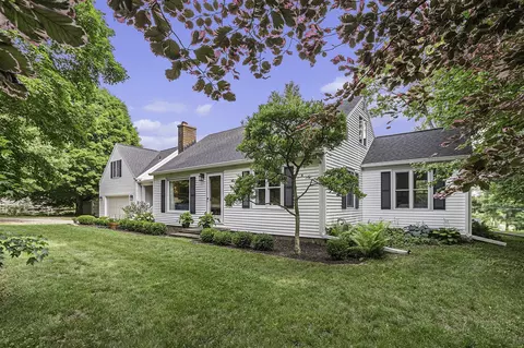 3426 13 Mile, Rockford, MI 49341