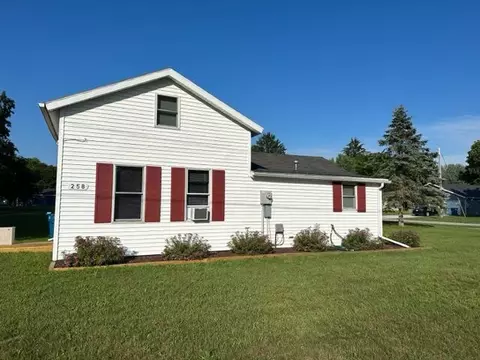 258 Mary, Newaygo, MI 49337