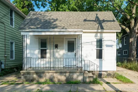 243 Pine, Grand Rapids, MI 49504