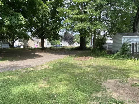 837 Whitney, Jackson, MI 49202 photo 8