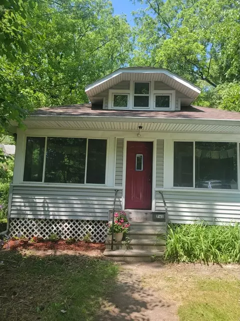 741 Prairie, Kalamazoo, MI 49006