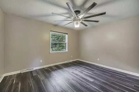 1054 N Brown, Jackson, MI 49202 photo 13
