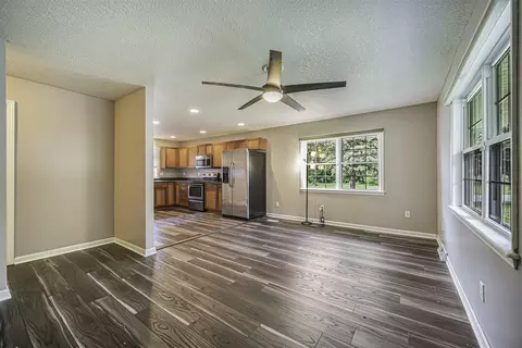 1054 N Brown, Jackson, MI 49202 photo 9