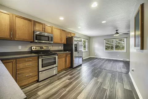 1054 N Brown, Jackson, MI 49202 photo 12