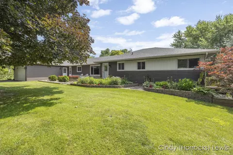 5138 Thornapple Riv, Grand Rapids, MI 49512