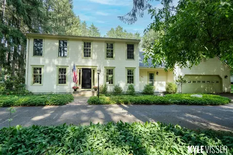 1876 Oliver Woods, Grand Rapids, MI 49546