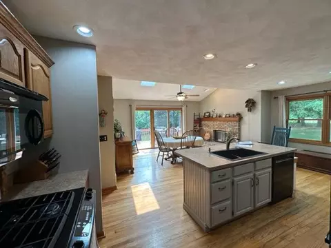 403 Julias, Marshall, MI 49068 photo 22