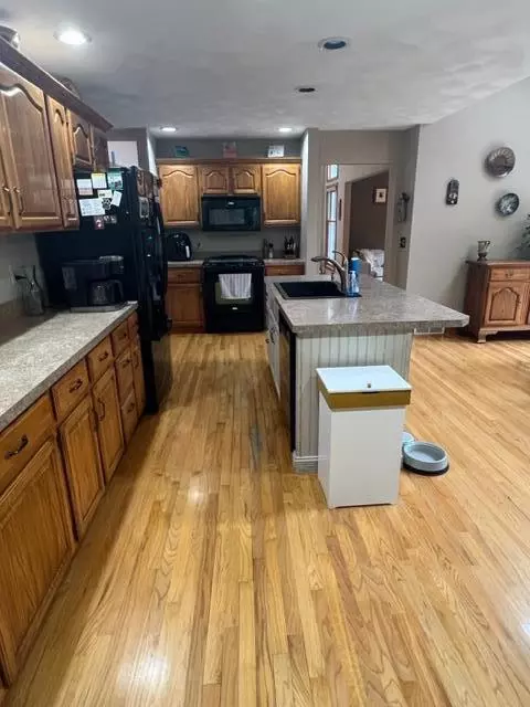 403 Julias, Marshall, MI 49068 photo 18