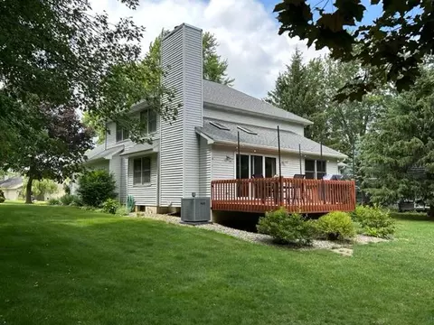 403 Julias, Marshall, MI 49068 photo 6