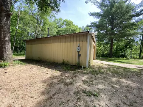 3306 E Monroe, White Cloud, MI 49349 photo 11