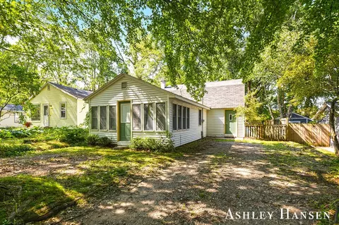 6828 Goldenrod, Rockford, MI 49341