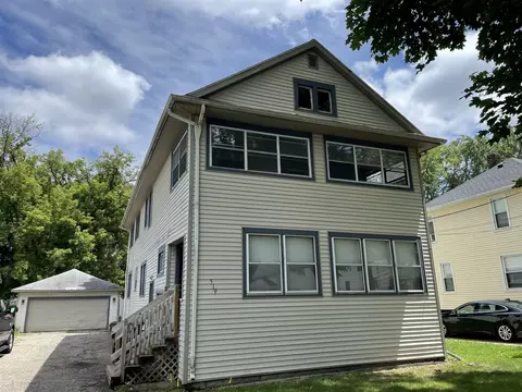519 Seymour, Jackson, MI 49202 photo 2