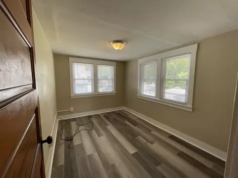 519 Seymour, Jackson, MI 49202 photo 18