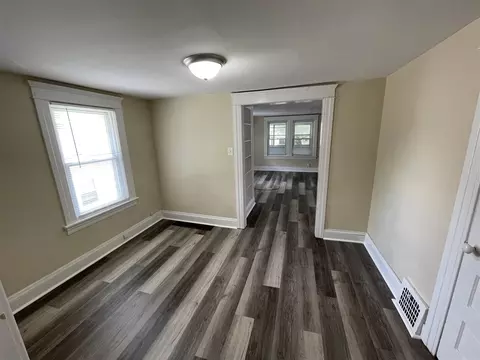 519 Seymour, Jackson, MI 49202 photo 20