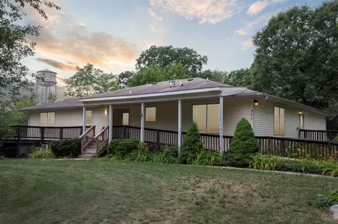 377 N Main, Plainwell, MI 49080