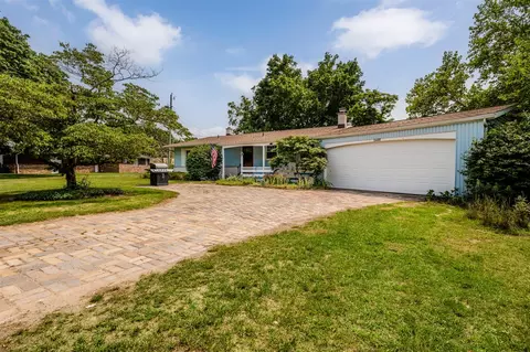2400 Lora, Benton Harbor, MI 49022
