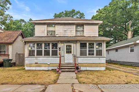 1723 Superior, Muskegon, MI 49442