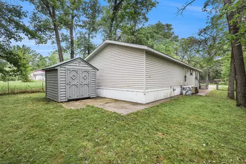 355 S Lester, White Cloud, MI 49349 photo 23