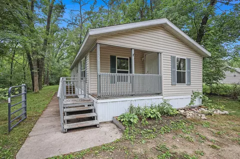 355 S Lester, White Cloud, MI 49349 photo 1