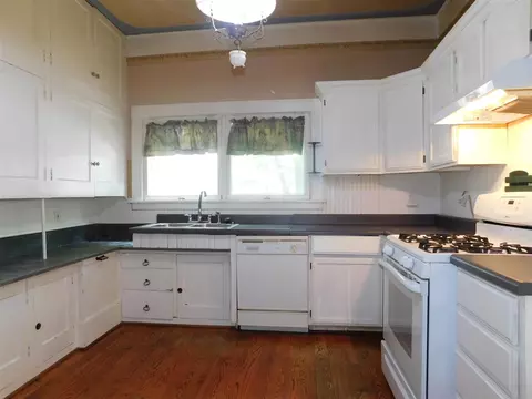 201 E Delaware, Decatur, MI 49045 photo 5