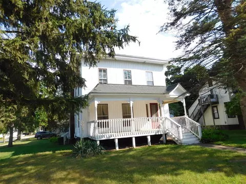 201 E Delaware, Decatur, MI 49045