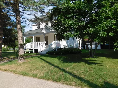 201 E Delaware, Decatur, MI 49045 photo 2