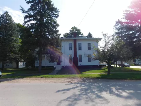 201 E Delaware, Decatur, MI 49045 photo 4