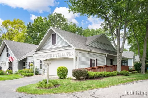 1771 Chateau Rdg, Wyoming, MI 49519