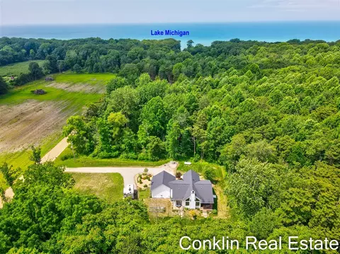 7061 117th, Fennville, MI 49408
