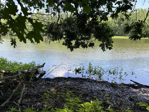 56390 N Farrand, Colon, MI 49040