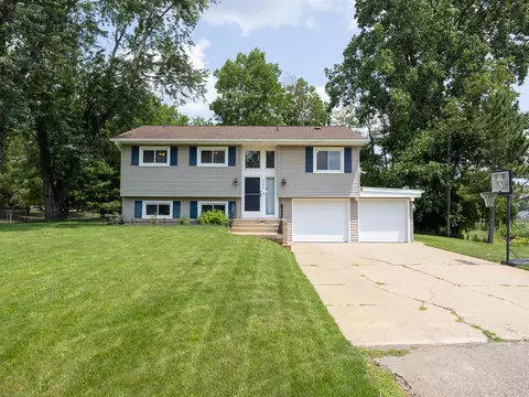 4217 Dartmoor, Jackson, MI 49203