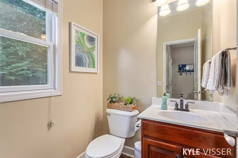 7769 Autumn Woods, Ada, MI 49301 photo 18