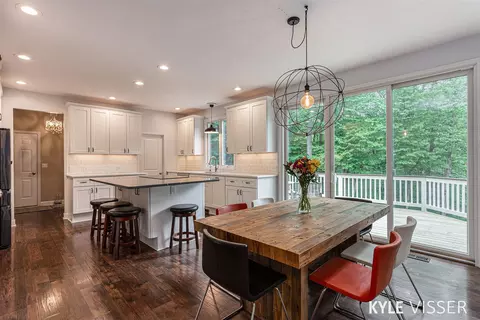 7769 Autumn Woods, Ada, MI 49301 photo 12