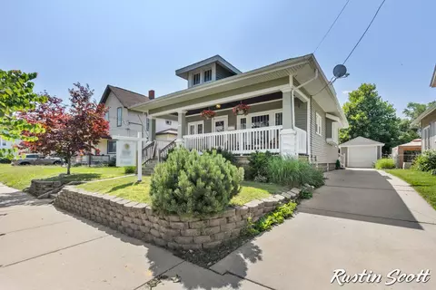 136 Ann, Grand Rapids, MI 49505
