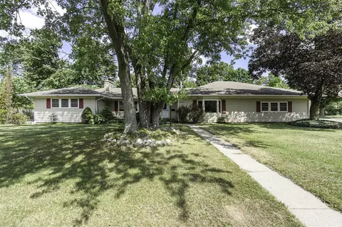 1001 E Three, Three Rivers, MI 49093