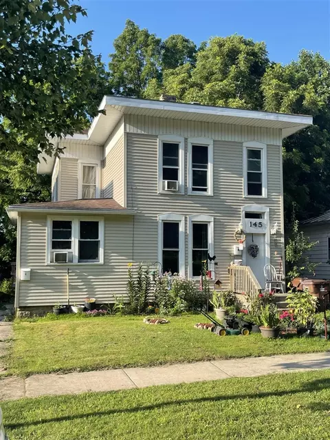 145 Lafayette, Ionia, MI 48846