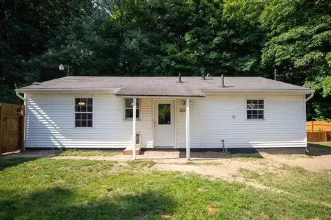 465 Collins, Benton Harbor, MI 49022