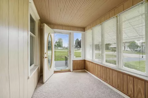 156 N Dettman, Jackson, MI 49202 photo 33