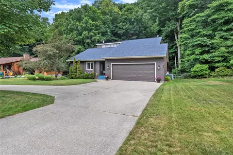 12695 Lakeshore, Grand Haven, MI 49417