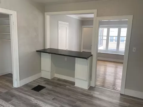 842 Eastern, Grand Rapids, MI 49507 photo 4