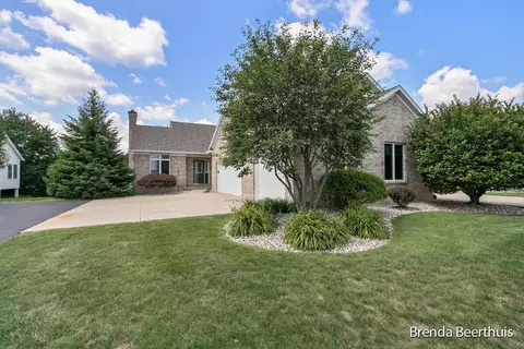 4011 Del Mar Vlg, Wyoming, MI 49418