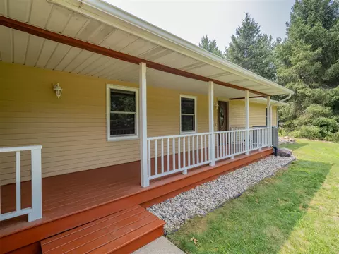 10462 E S, Scotts, MI 49088 photo 3