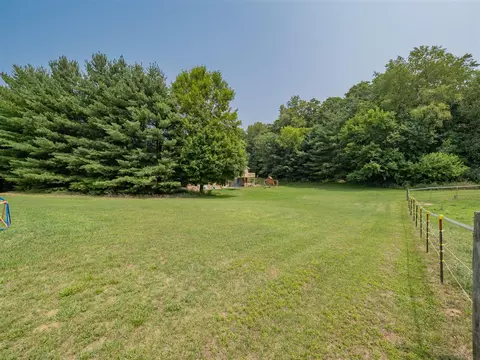 10462 E S, Scotts, MI 49088 photo 35