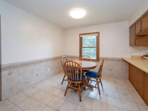 10462 E S, Scotts, MI 49088 photo 7