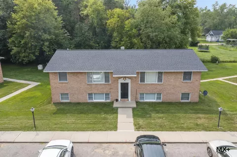 1407 W Ellis, Belding, MI 48809 photo 5
