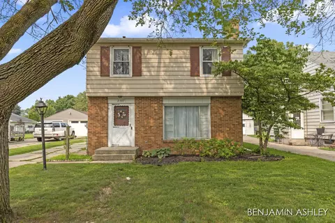 2507 Hague, Wyoming, MI 49519